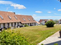 Ude